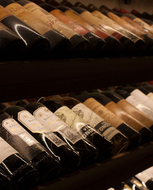 Expert Tips for Storing and Chilling Wine